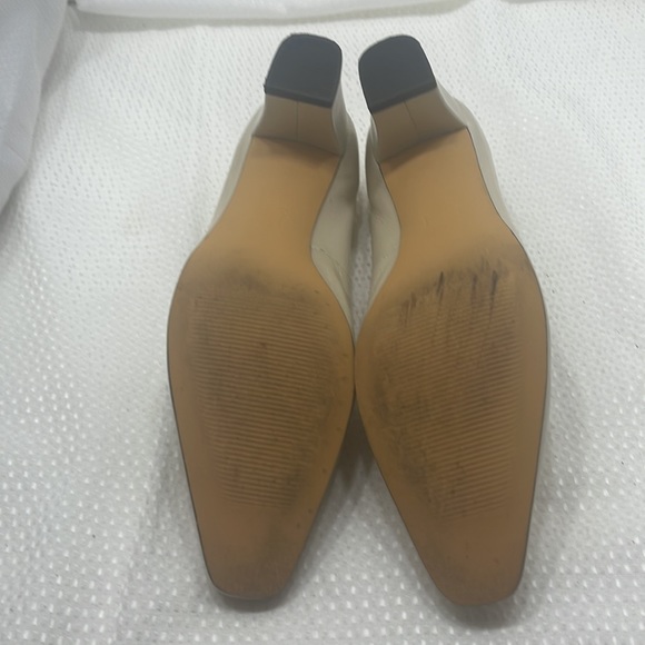 Ross Hommerson Cream Leather Pumps Size 8.5 - Picture 8 of 8